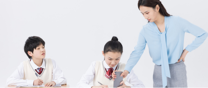 老師沒收學生手機
